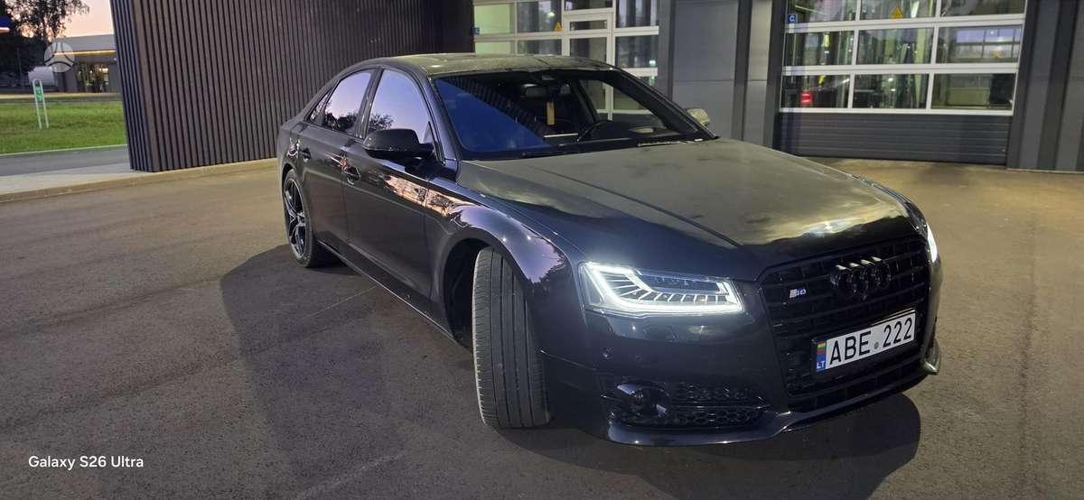 Audi A8, 3.0 l., Седан