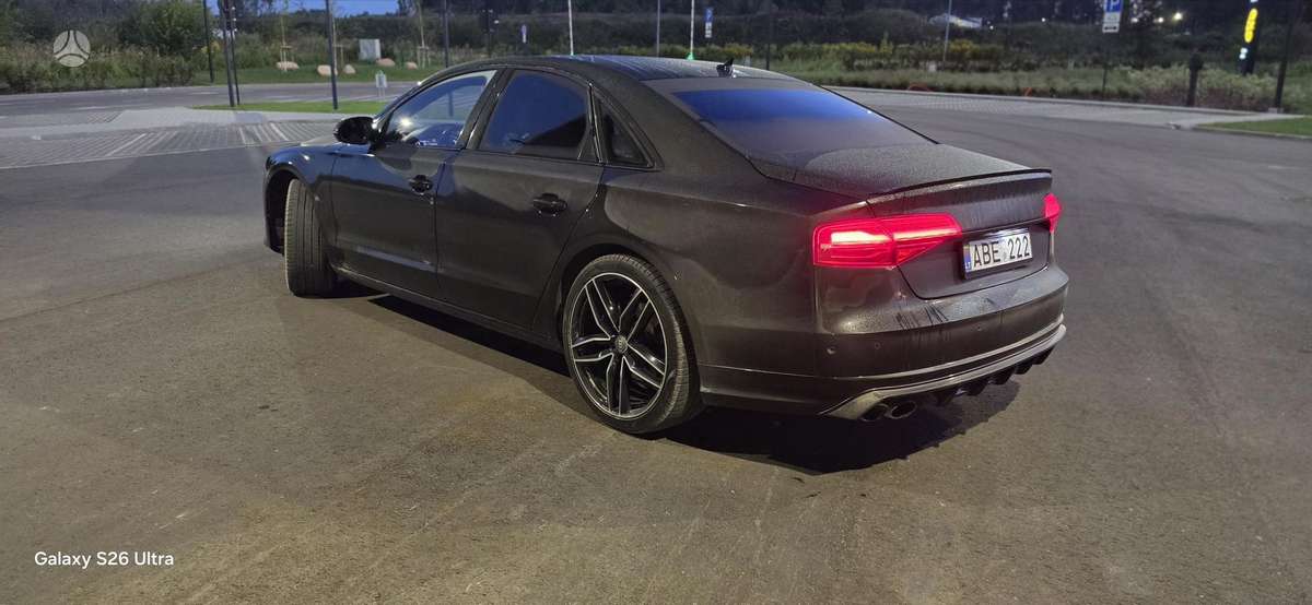 Audi A8, 3.0 l., Седан