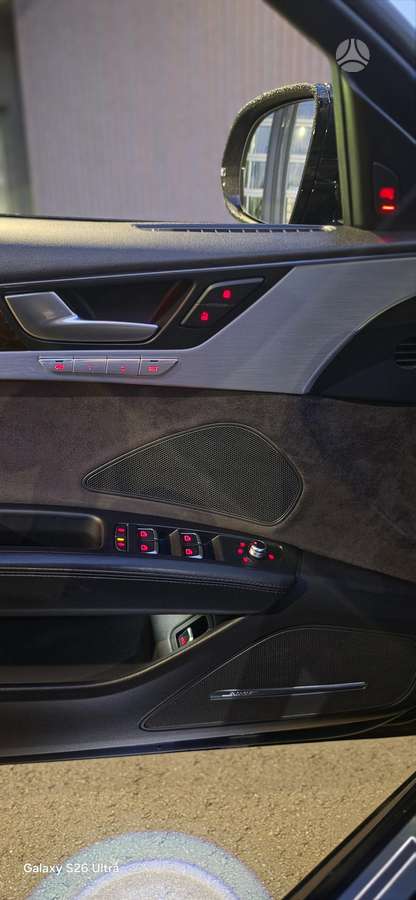 Audi A8, 3.0 l., Седан
