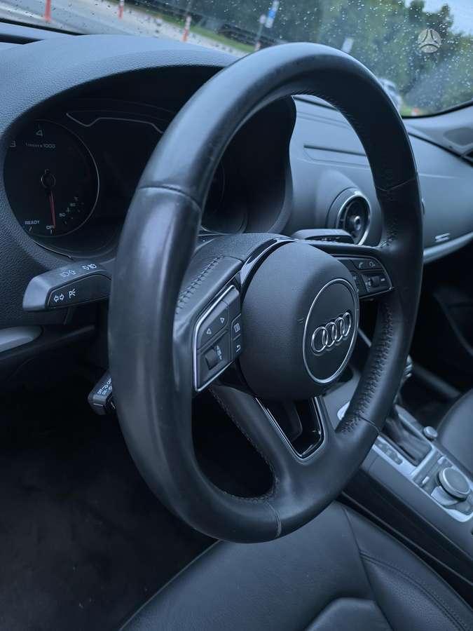 Audi A3, 1.6 l., Хэтчбек
