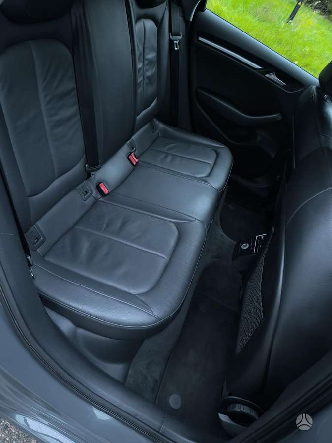 Audi A3, 1.6 l., hatchback
