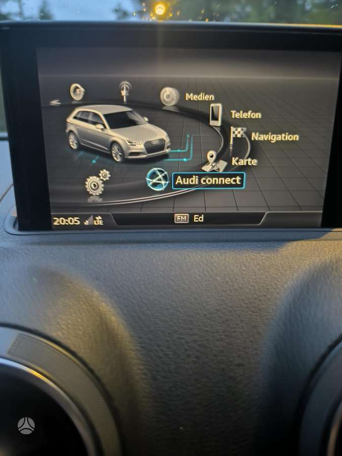 Audi A3, 1.6 l., hatchback