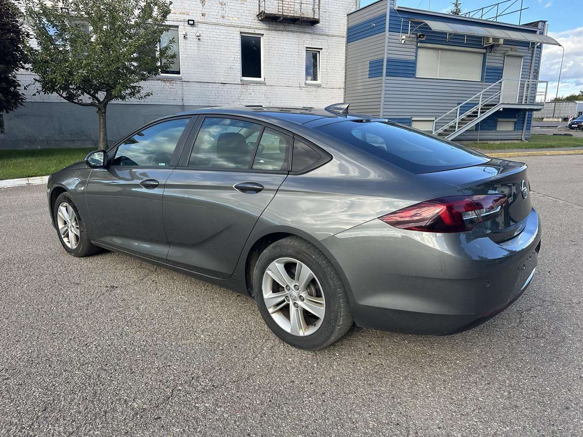 Opel Insignia, 1.6 l., hatchback