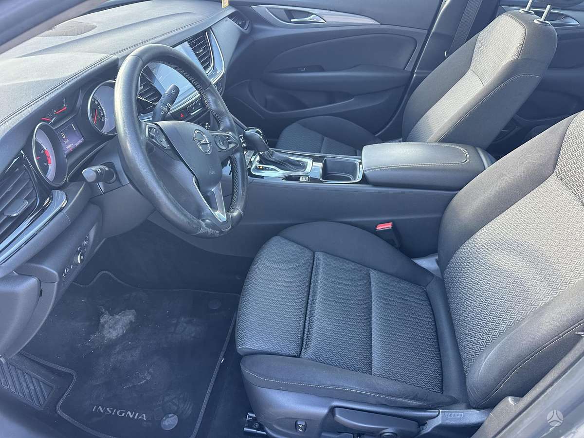 Opel Insignia, 1.6 l., hatchback