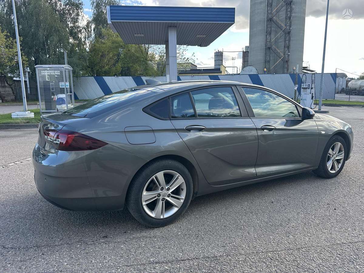 Opel Insignia, 1.6 l., hatchback