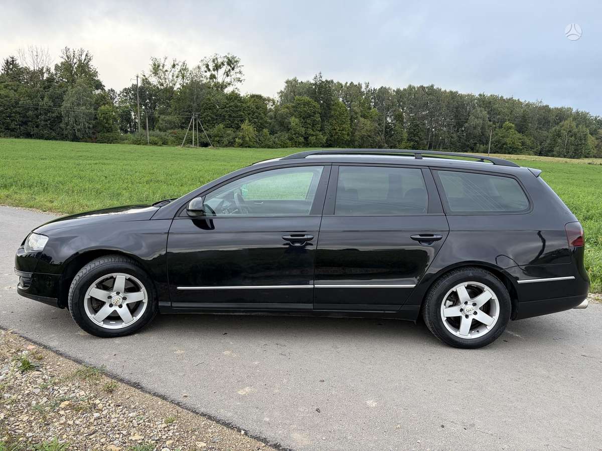 Volkswagen Passat - 4