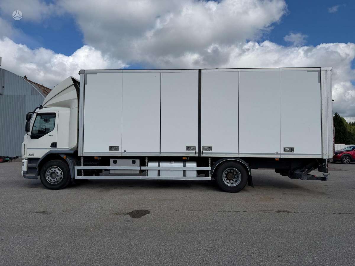 DAF LF320, фургоны-боксы