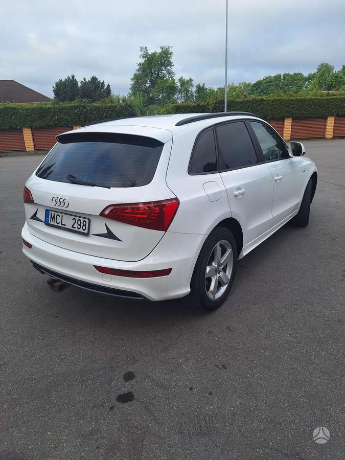 Audi Q5, 2.0 l., Хэтчбек