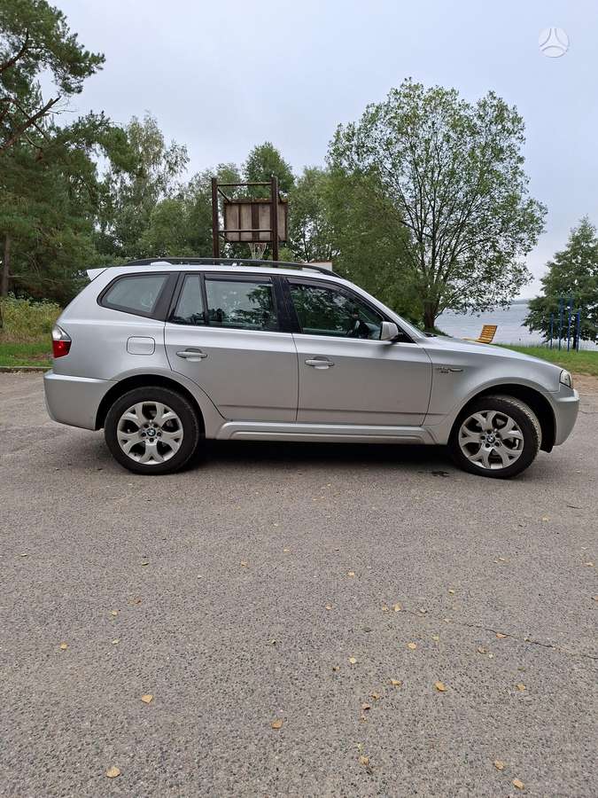 BMW X3, 3.0 l., hatchback