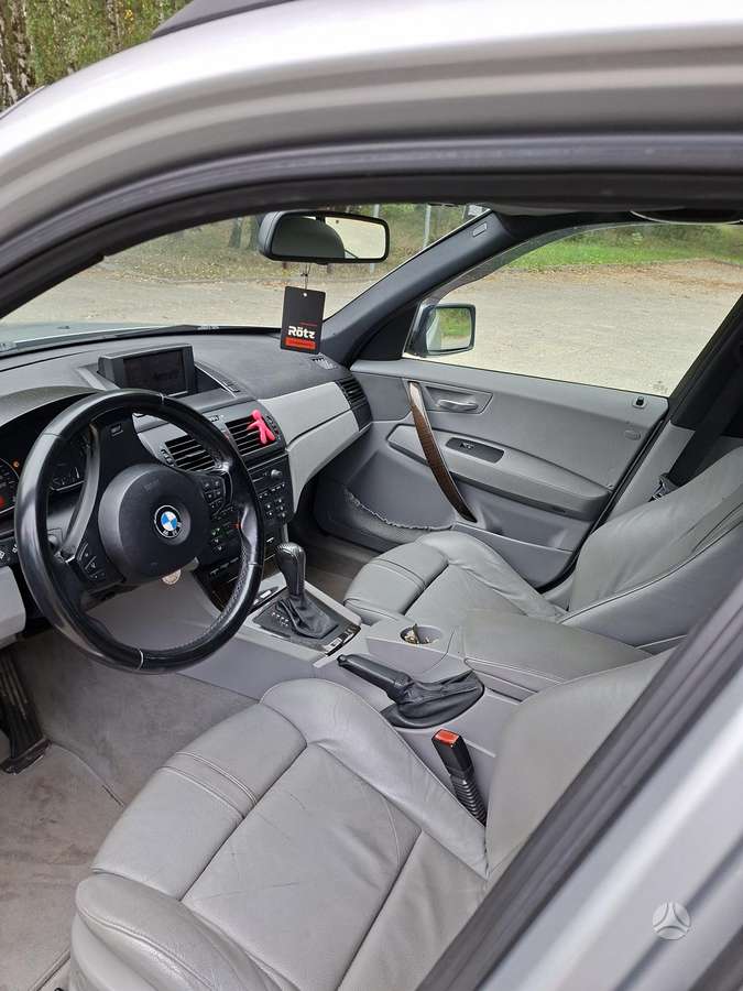 BMW X3, 3.0 l., hatchback