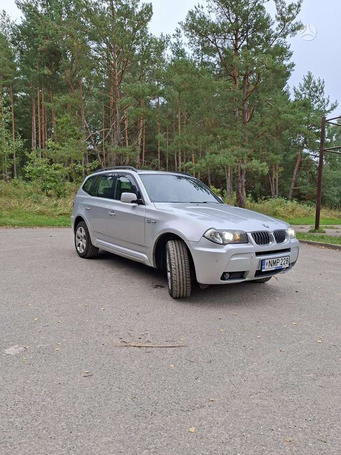 BMW X3, 3.0 l., hatchback