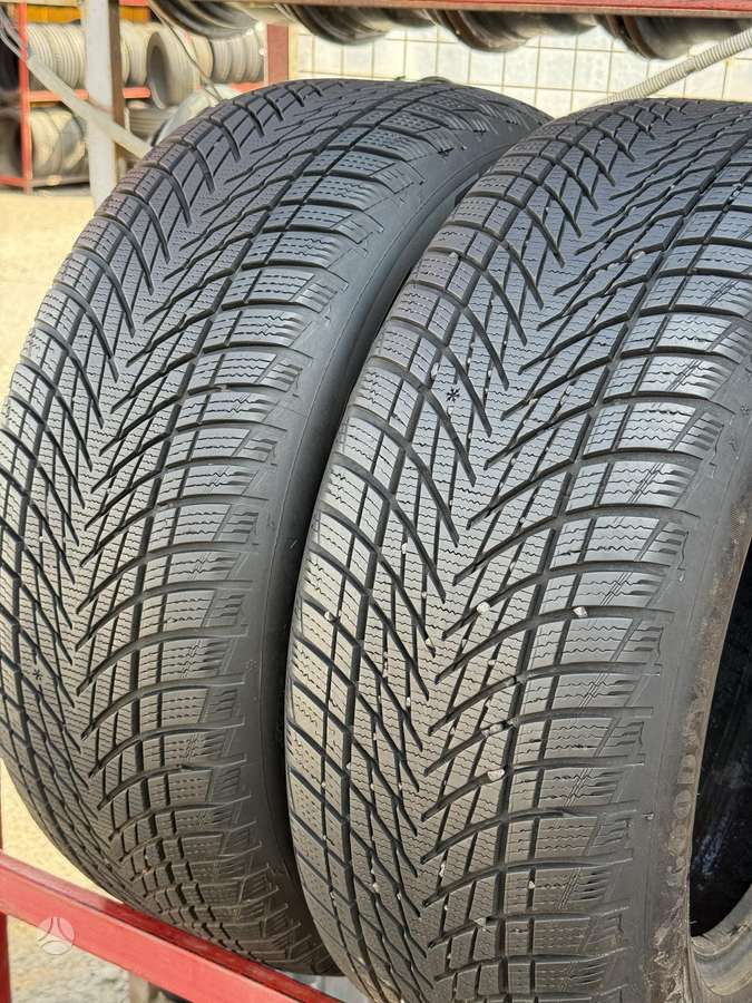 Goodyear UltraGrip Performance 3 2023m., winter 235/55 R17
