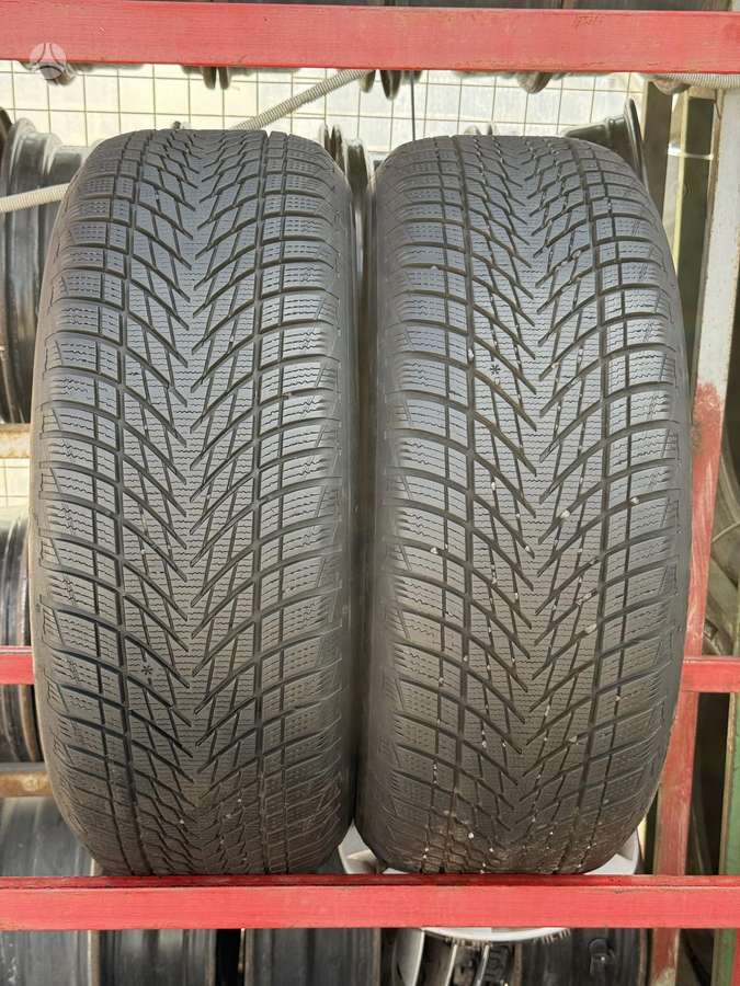 Goodyear UltraGrip Performance 3 2023m., winter 235/55 R17
