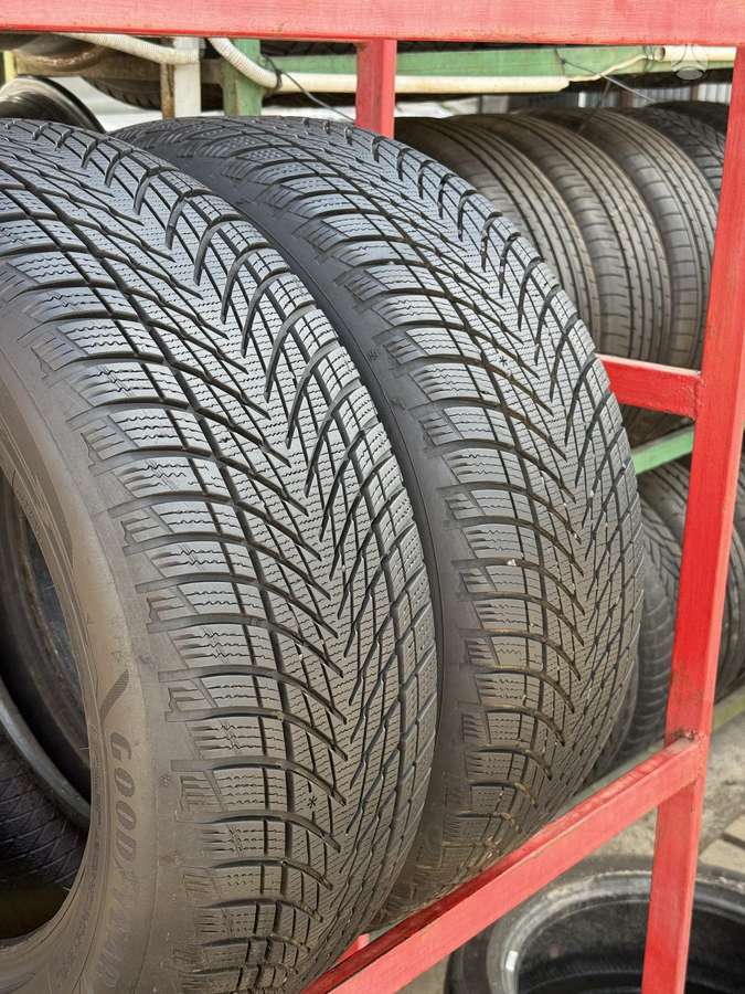 Goodyear UltraGrip Performance 3 2023m., winter 235/55 R17