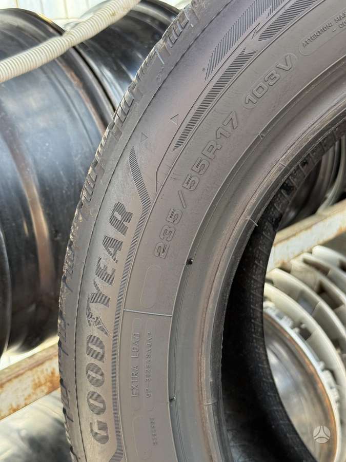 Goodyear UltraGrip Performance 3 2023m., winter 235/55 R17