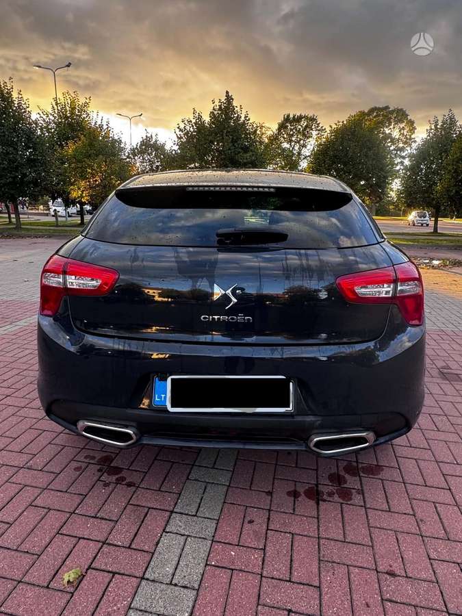 Citroen DS5, 1.6 l., Хэтчбек