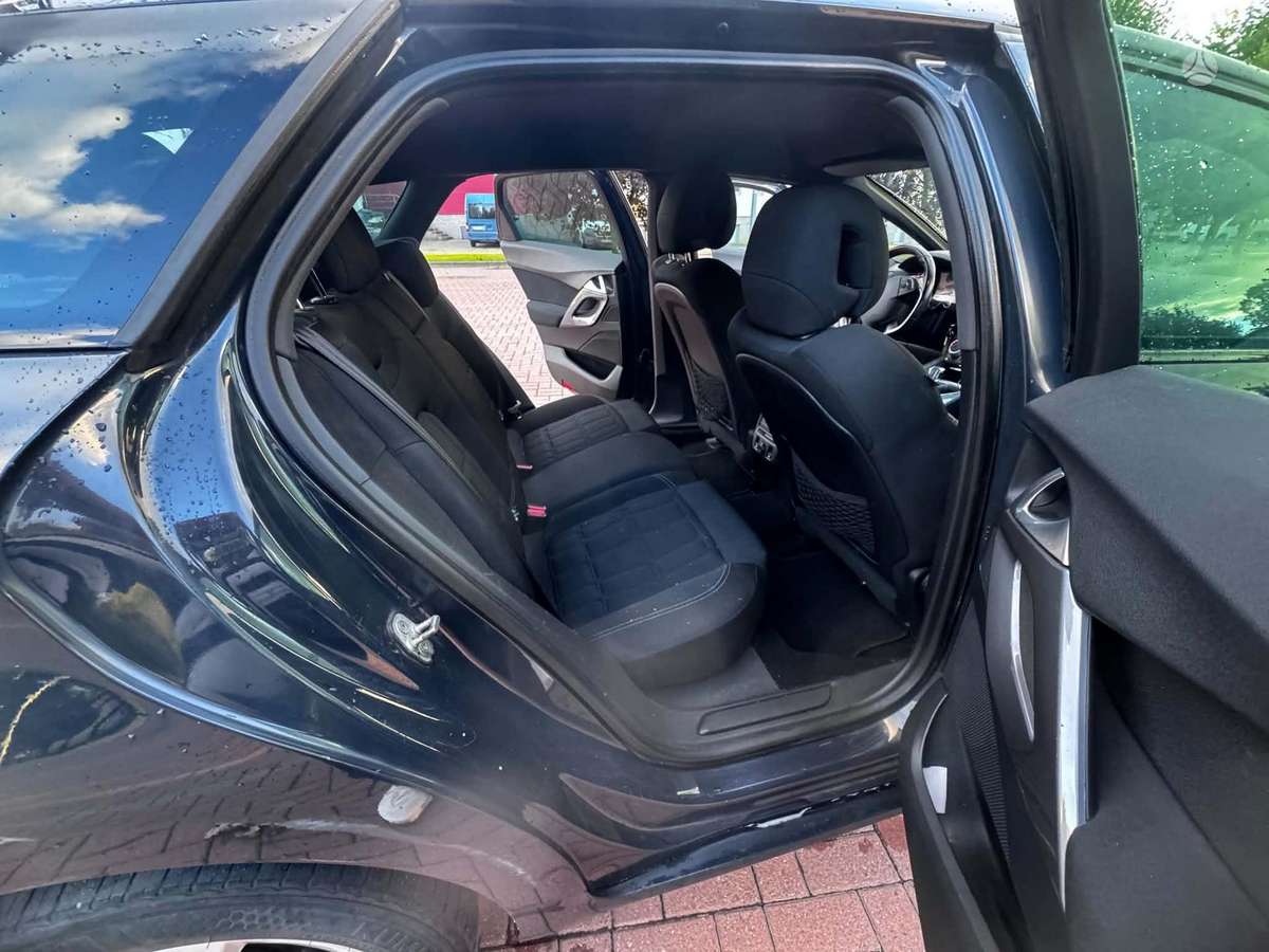 Citroen DS5, 1.6 l., hatchback