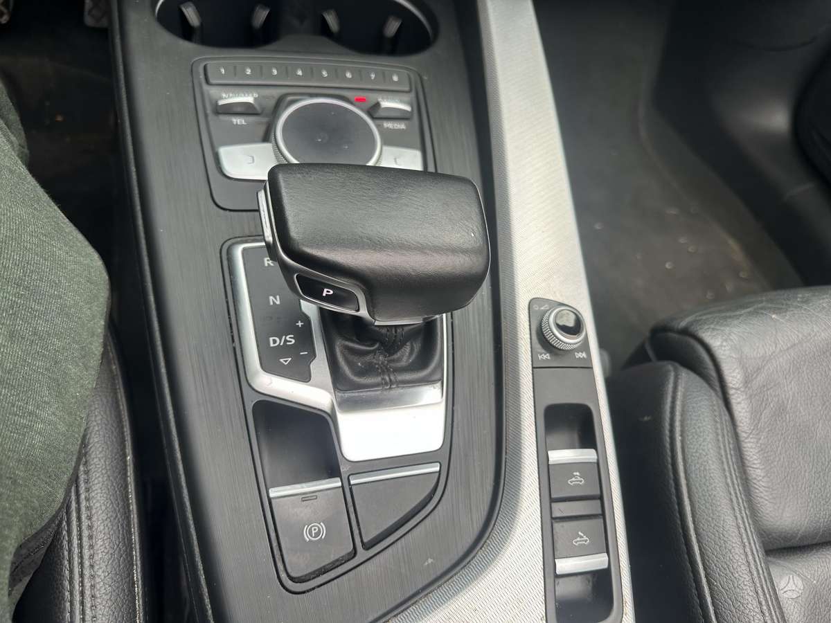 Audi A5, 2.0 l., convertible