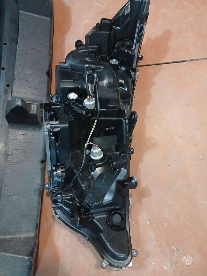 Toyota RAV4 kėbulo dalys