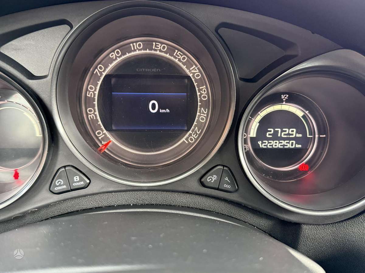Citroen C4, 1.6 l., Хэтчбек