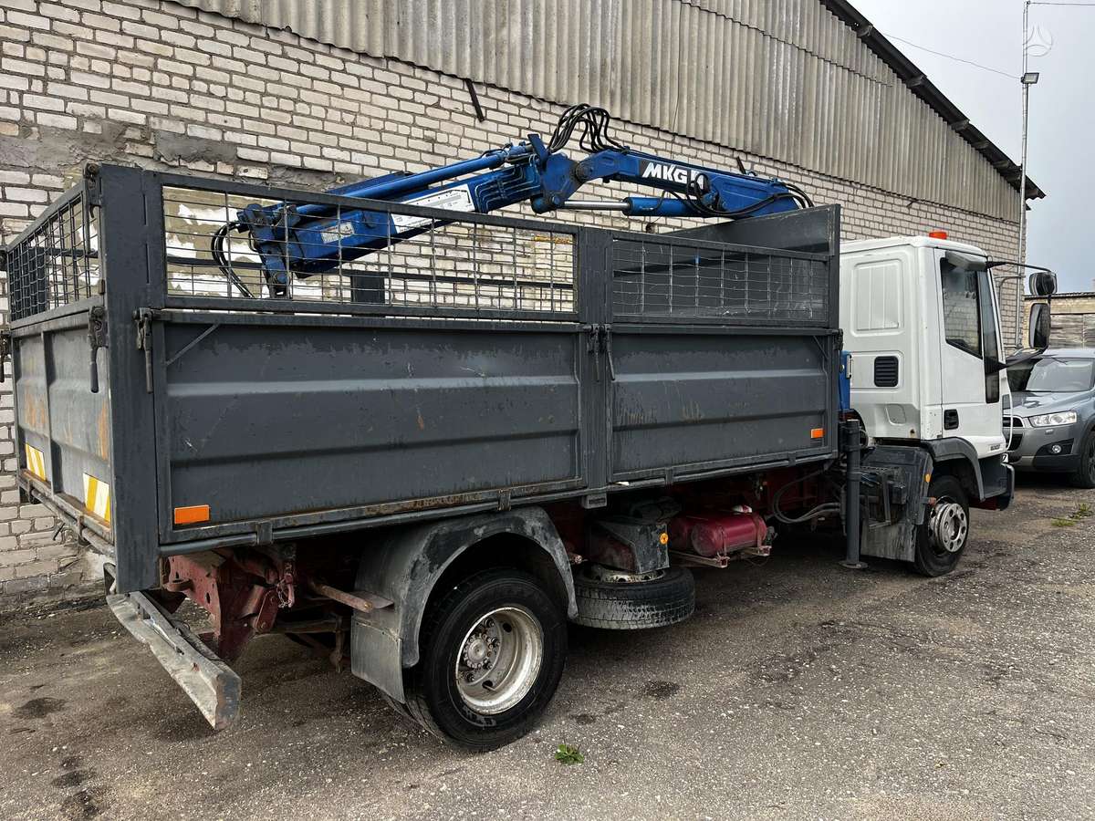 Iveco 90 E, 17, самосвалы с краном