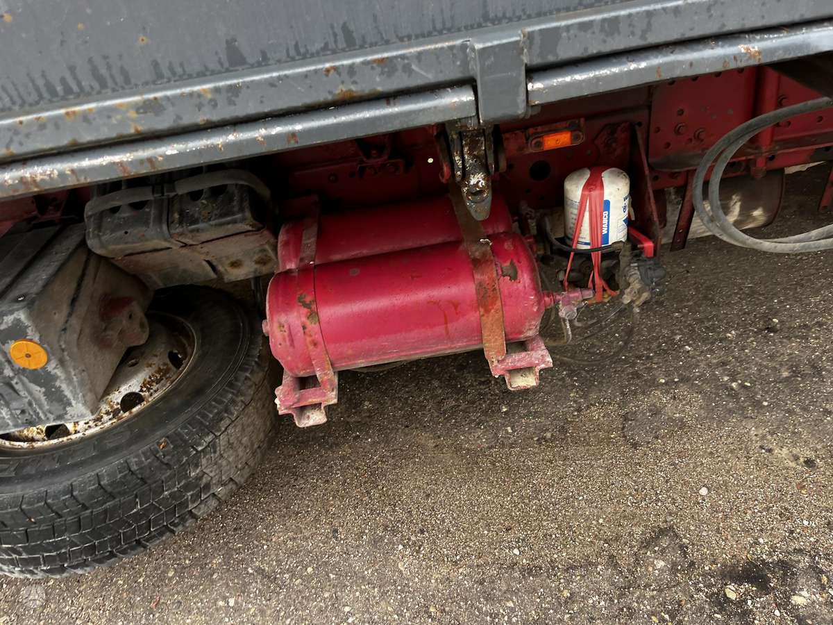 Iveco 90 E, 17, dumpers with crane