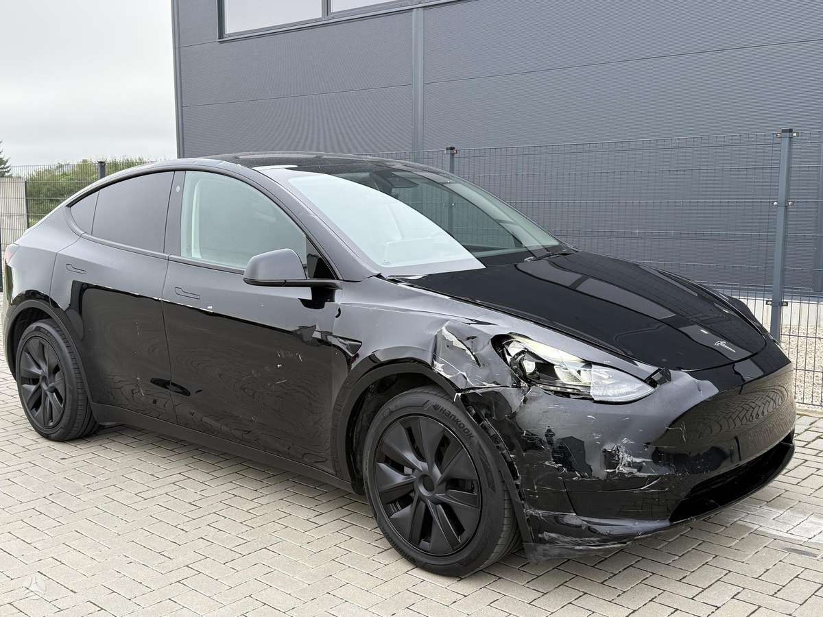 Tesla Model Y, 60 кВт·ч, Минивэн