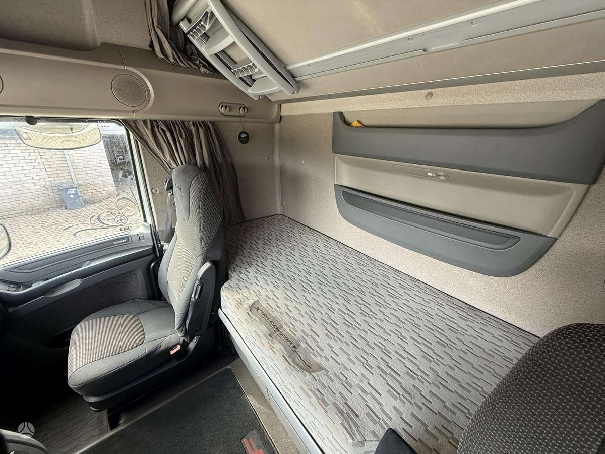 DAF XF 106, double sleeper