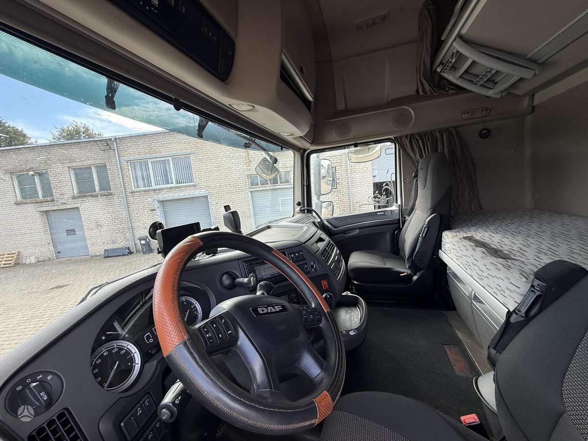 DAF XF 106, 2 спальных места