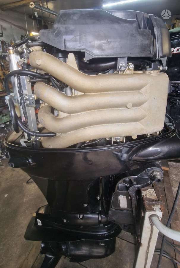 Suzuki DF 115, four stroke outdoor motors