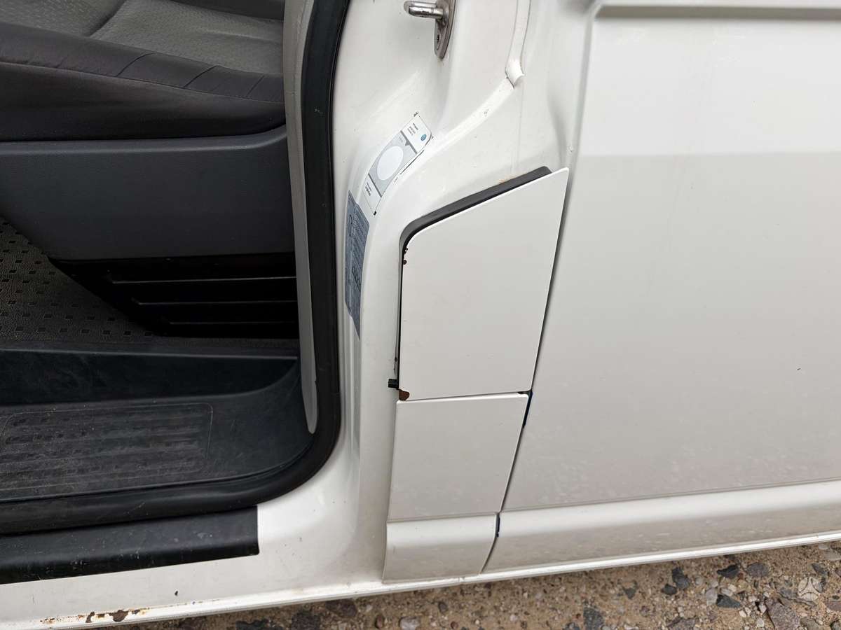 Volkswagen Transporter - 8