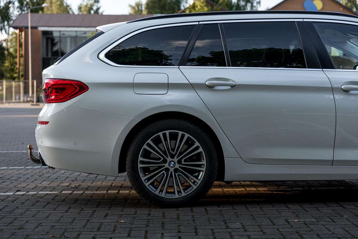 BMW 530, 3.0 l., Универсал