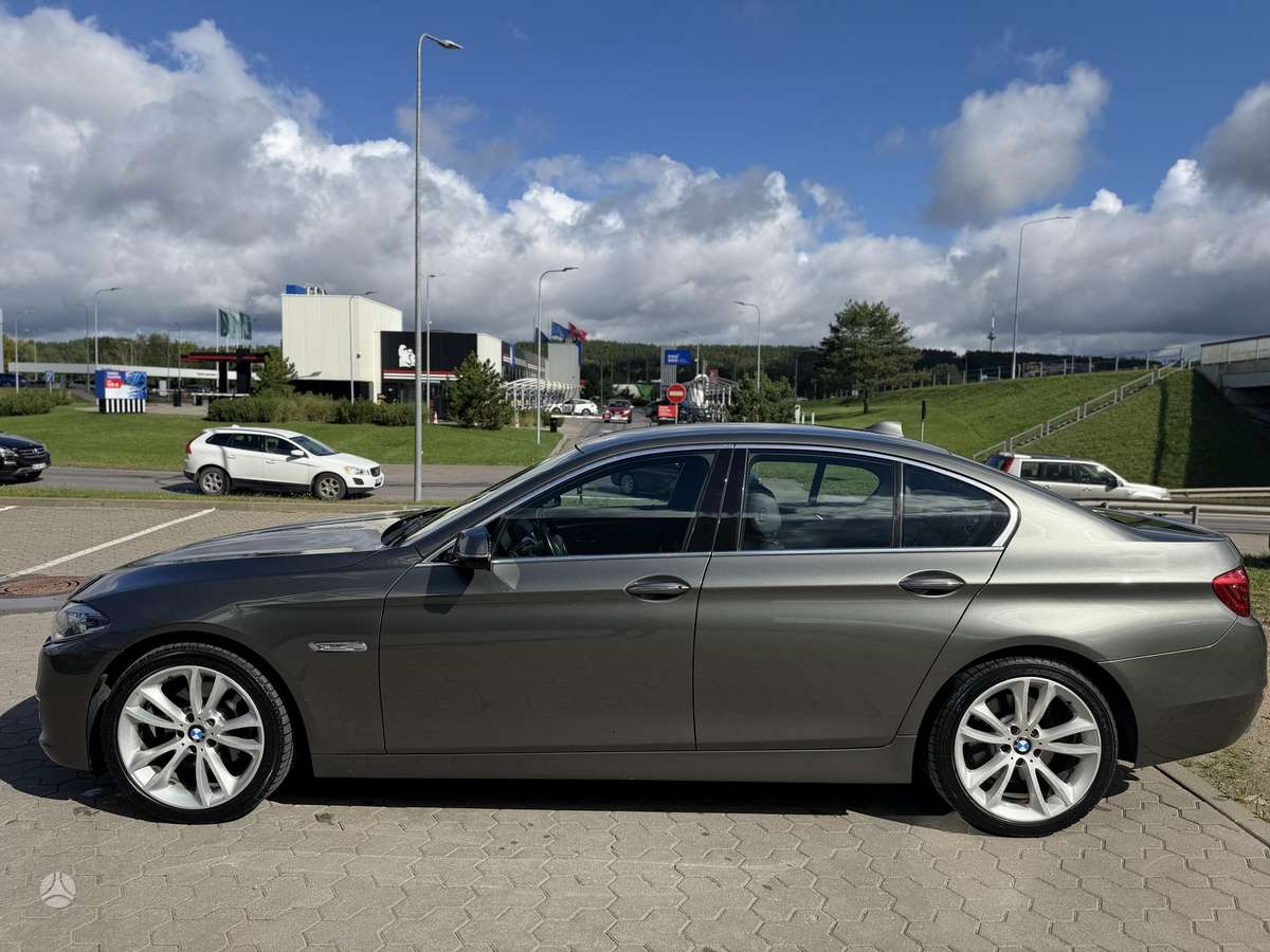 BMW 520, 2.0 l., Седан