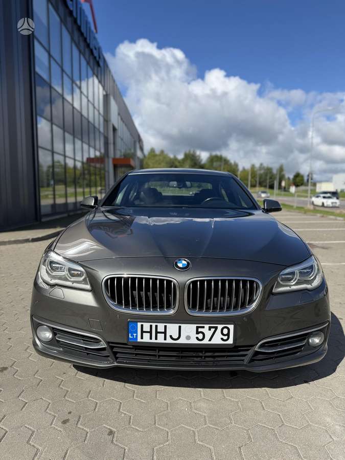 BMW 520, 2.0 l., Седан