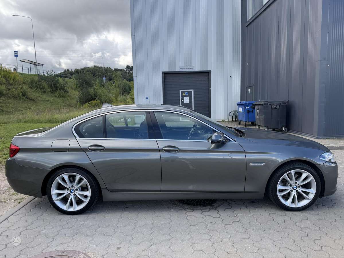 BMW 520, 2.0 l., Седан