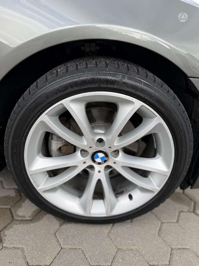 BMW 520, 2.0 l., Седан