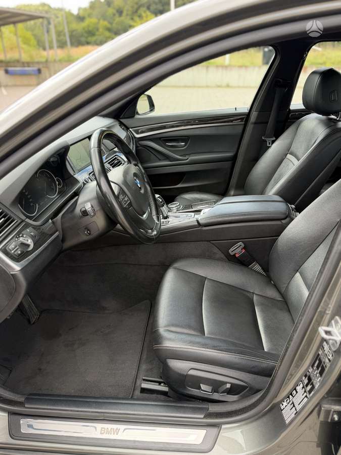 BMW 520, 2.0 l., Седан