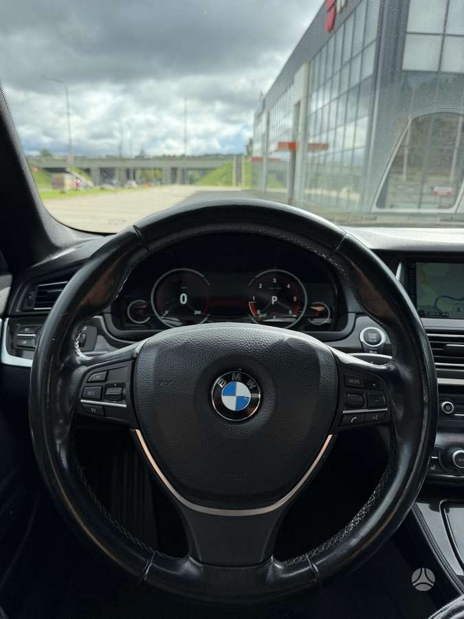 BMW 520, 2.0 l., Седан