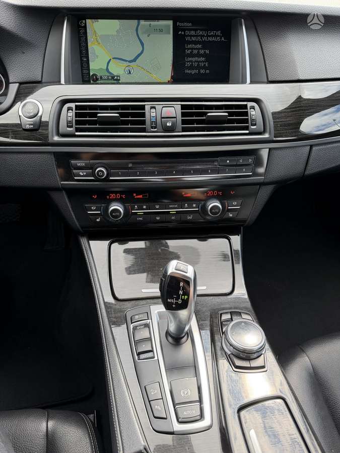 BMW 520, 2.0 l., Седан