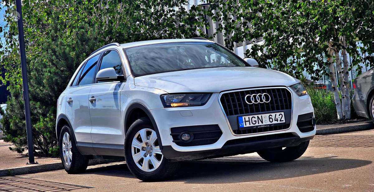 Audi Q3, 2.0 l., off-road / crossover