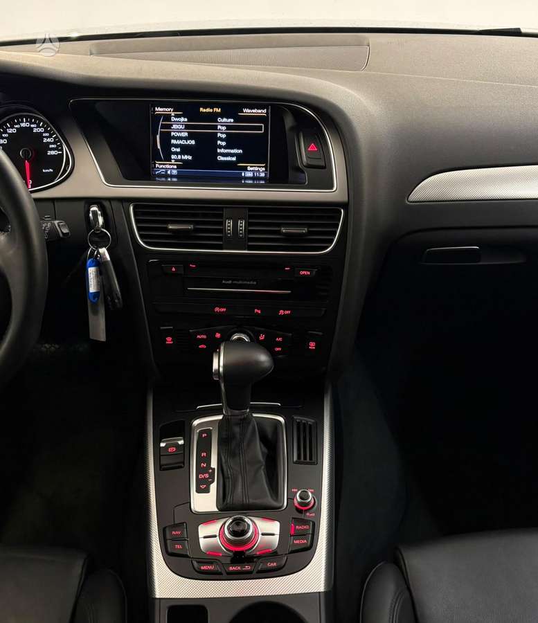 Audi A4, 2.0 l., Универсал