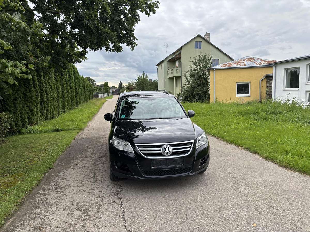 Volkswagen Tiguan - 9