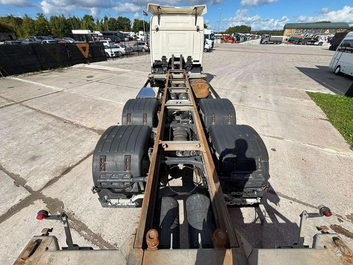 Scania P 500 6x2*4, шасси