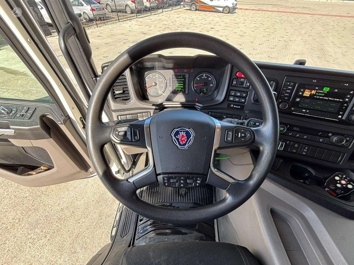 Scania P 500 6x2*4, шасси