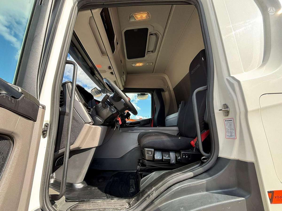 Scania P 500 6x2*4, шасси