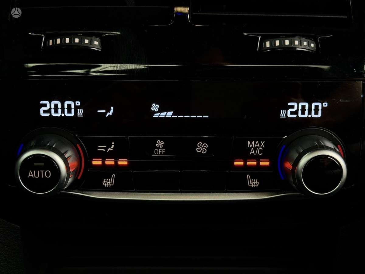 BMW 520, 2.0 l., Седан