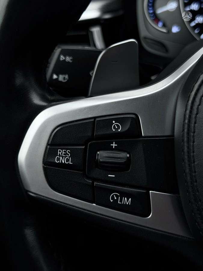 BMW 520, 2.0 l., Седан