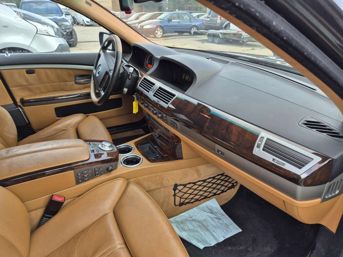 BMW 760, 6.0 l., Седан