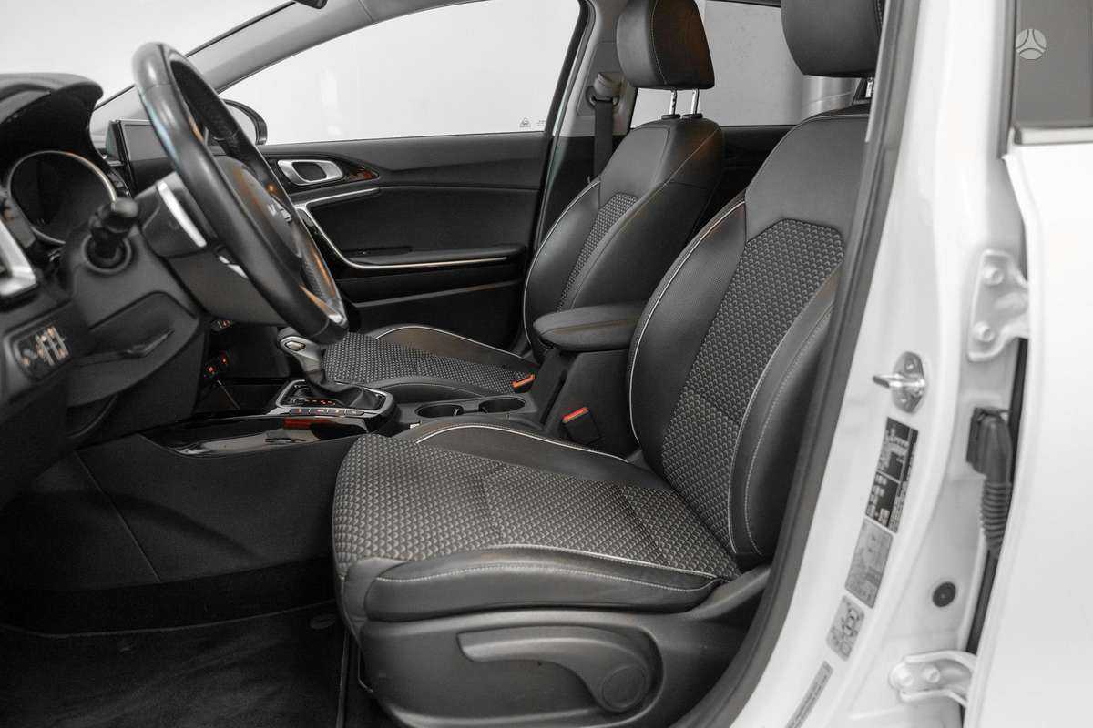Kia Ceed, 1.6 l., hatchback