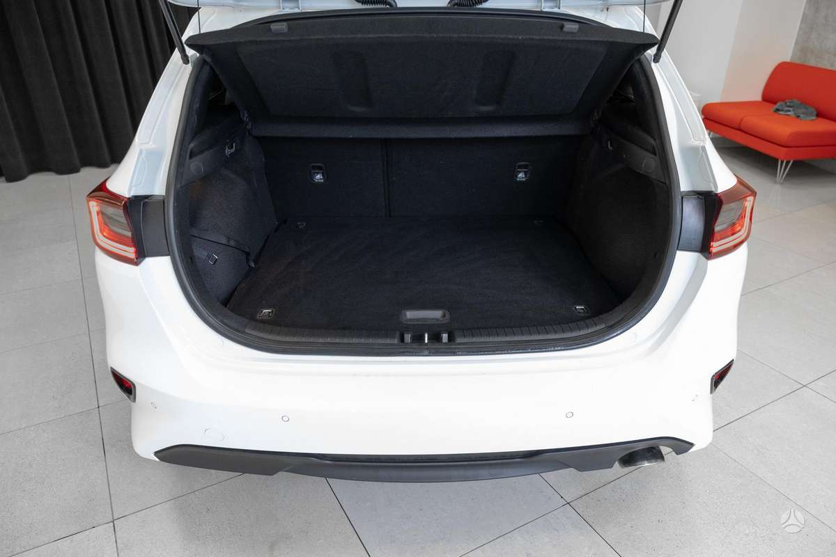 Kia Ceed, 1.6 l., hatchback